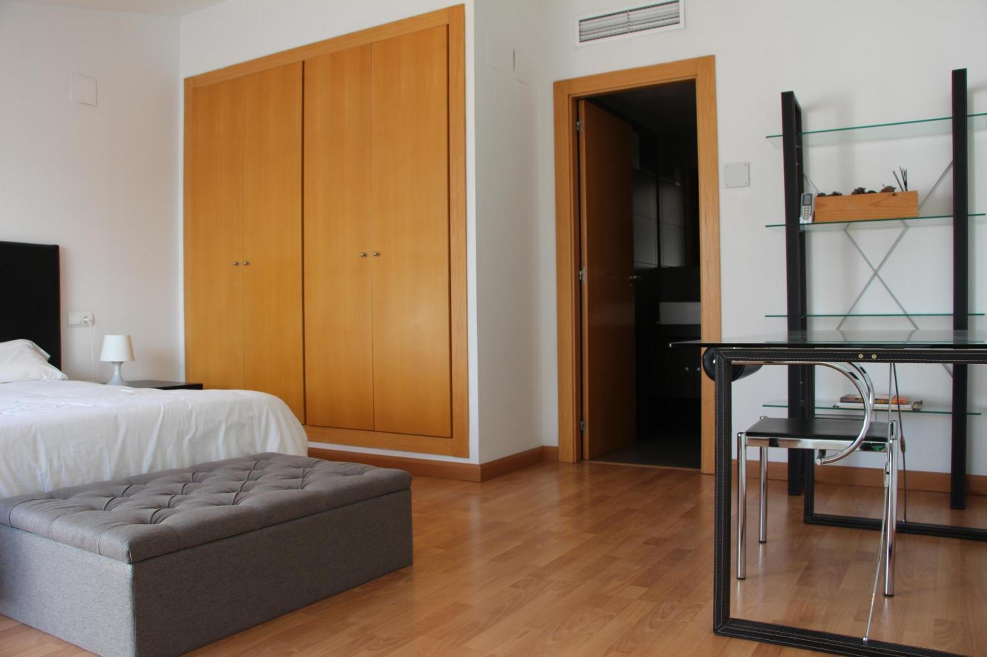 Apartamentos La Pergola Castellon Castellón de la Plana Szoba fotó