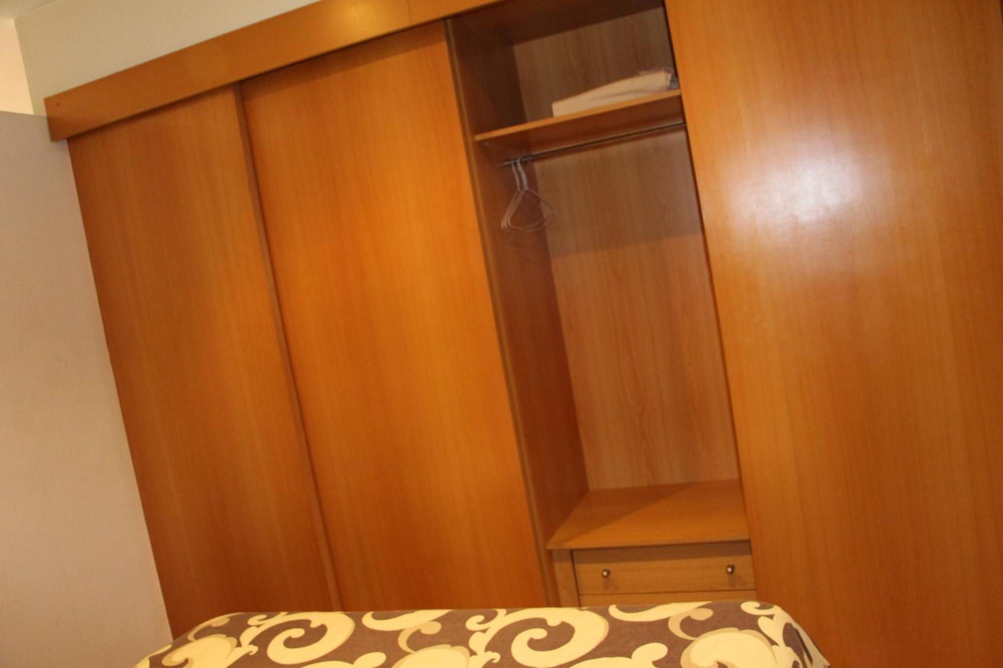 Apartamentos La Pergola Castellon Castellón de la Plana Szoba fotó